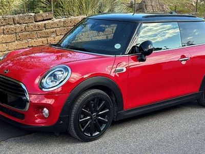 Usata Mini Cooper Hype 136 CV (100 kW) 2019 Rosso Utilitaria