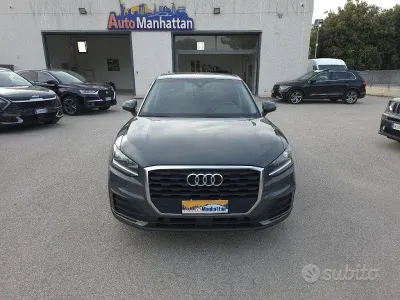 Gebraucht Audi Q2 Business 116 PS (85 kW) 2018 Grau SUV