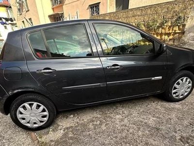 Usata Renault Clio II Rip Curl 75 CV (55 kW) 2008 Utilitaria
