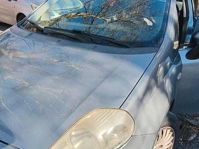 Grigio Usata 2008 Fiat Grande Punto Utilitaria | 2500 € (Ottimo prezzo)