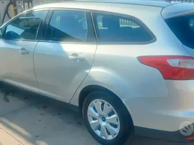 Usata Ford Focus Titanium 115 CV (84 kW) 2011 Grigio Station wagon