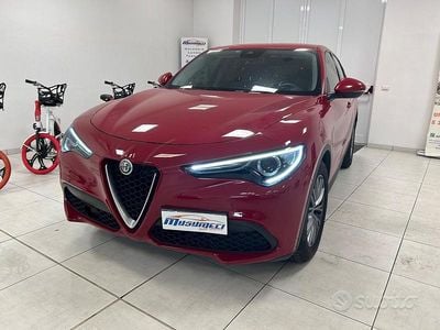 Usata Alfa Romeo Stelvio Business 160 CV (117 kW) 2022 Rosso SUV