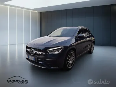 Usata Mercedes GLA250 Premium 160 CV (117 kW) 2022 Blu SUV