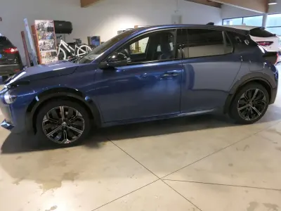 Usata Lancia Ypsilon 61 kW (84 CV) 2024 Blu Utilitaria