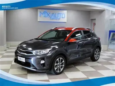 Usata Kia Stonic Style 110 CV (80 kW) 2019 Grigio SUV