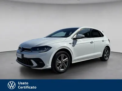 Usata VW Polo R-line 110 CV (80 kW) 2023 Bianco / pastello Utilitaria