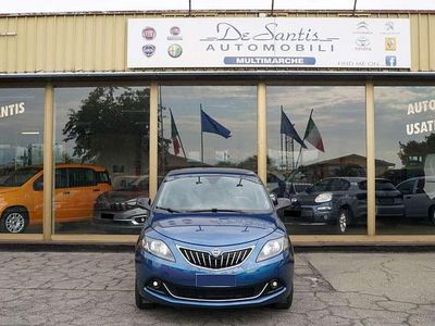 Usata Lancia Ypsilon Gold 69 CV (50 kW) 2022 Blu/azzurro Utilitaria