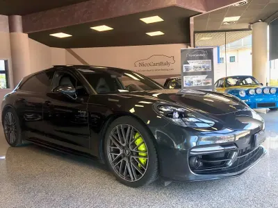 Usata Porsche Panamera S E-Hybrid Sport Turismo 330 CV (242 kW) 2021 Nero Berlina