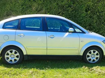 Usata Audi A2 75 CV (55 kW) 2001 Argento Utilitaria
