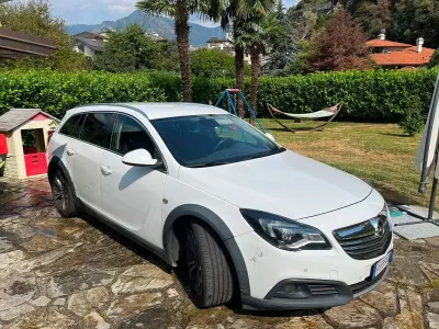 Usata Opel Insignia Business 163 CV (119 kW) 2015 Bianco Station wagon