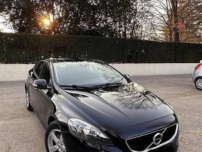 Usata Volvo V40 120 CV (88 kW) 2017 Nero Berlina