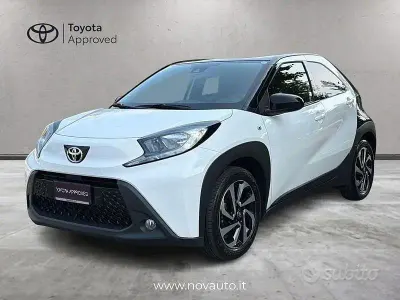 Usata Toyota Aygo X Trend 72 CV (52 kW) 2023 Bianco SUV