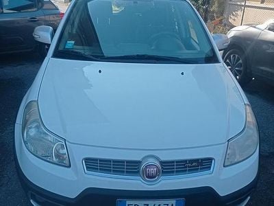 Usata Fiat Sedici Dynamic 135 CV (99 kW) 2013 Bianco SUV
