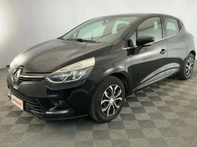 Usata Renault Clio Zen 90 CV (66 kW) 2017 Nero