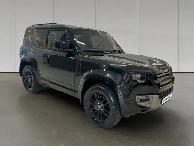 Usata Land Rover Defender Dynamic 250 CV (183 kW) 2021 Santorini black SUV