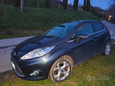 Usata Ford Fiesta 96 CV (70 kW) 2010 Utilitaria