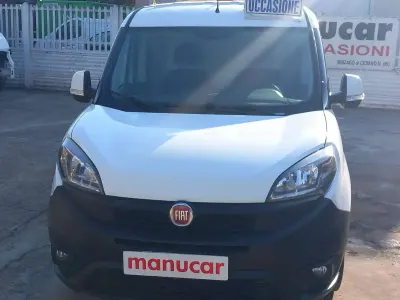 Usata Fiat Doblò 120 CV (88 kW) 2018 Bianco Monovolume