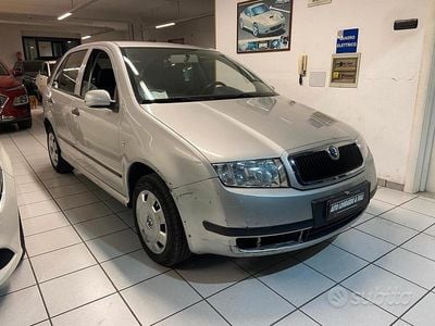 Usata Skoda Fabia Comfort 75 CV (55 kW) 2003 Grigio Berlina