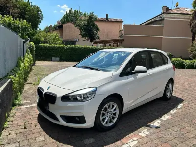 Usata BMW 216 Active Tourer Advantage 116 CV (85 kW) 2016 Bianco Monovolume