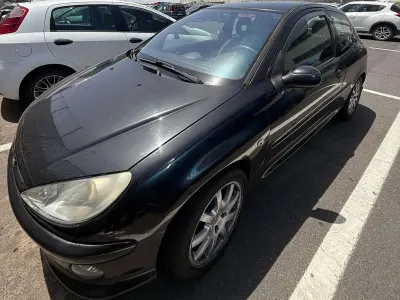 Usata Peugeot 206 90 CV (66 kW) 2006 Berlina