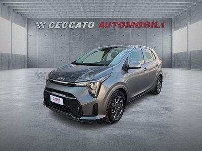 Usado Kia Picanto Urban 63 CV (46 kW) 2025 Gris Utilitario