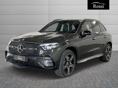 Nuova Mercedes GLC300e 197 CV (144 kW) 2026 Nero