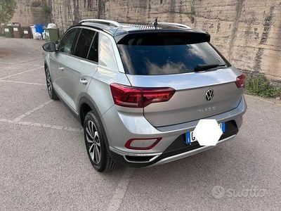 Usata VW T-Roc Style 110 CV (80 kW) 2023 Argento SUV