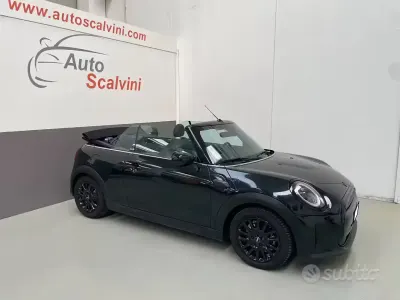Usata Mini Cooper Cabriolet 136 CV (100 kW) 2022 Nero Cabrio