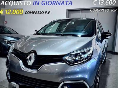 Usata Renault Captur Zen 90 CV (66 kW) 2017 Grigio SUV