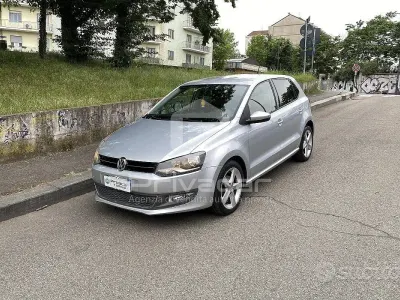 Usata VW Polo Highline 90 CV (66 kW) 2012 Grigio Utilitaria