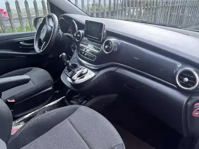 Usata Mercedes V220 Executive 163 CV (119 kW) 2015 Grigio Monovolume