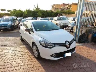 Usata Renault Clio IV 72 CV (52 kW) 2015 Bianco Berlina