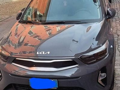 Usata Kia Stonic Urban 84 CV (61 kW) 2022 Grigio SUV