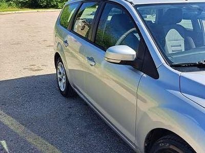 Usata Ford Focus Style 109 CV (80 kW) 2010 Argento Station wagon