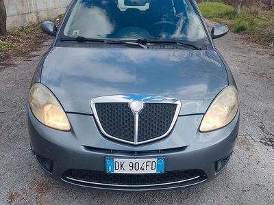 Usata Lancia Ypsilon 90 CV (66 kW) 2007 Grigio Utilitaria