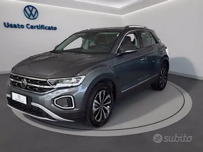 Usata VW T-Roc Style 110 CV (80 kW) 2023 Smoky grey metalizzato SUV