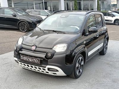 Nuova Fiat Panda Cross Cross 69 CV (50 kW) 2025 Nero metallizzato Utilitaria