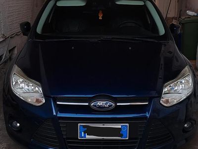 Usata Ford Focus 105 CV (77 kW) 2013 Blu Berlina