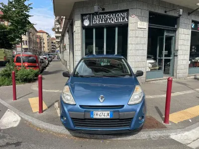 Usata Renault Clio II 75 CV (55 kW) 2011 Blu Berlina