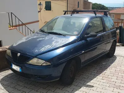 Begagnad Lancia Ypsilon