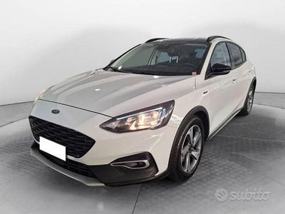 Usata Ford Focus Active 125 CV (91 kW) 2020 Bianco SUV