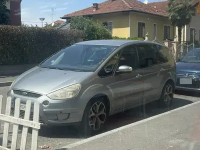 Usata Ford S-MAX 140 CV (102 kW) 2006 Grigio Monovolume
