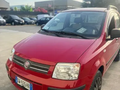 Usata Fiat Panda Dynamic 60 CV (44 kW) 2009 Rosso Utilitaria