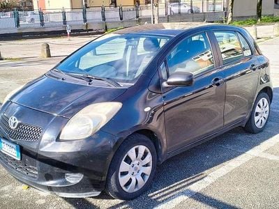Nero Usata 2006 Toyota Yaris Sol Utilitaria | 3000 € (Super prezzo)
