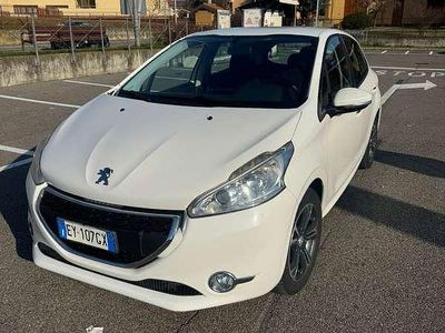 Usata Peugeot 208 Access 68 CV (50 kW) 2013 Utilitaria