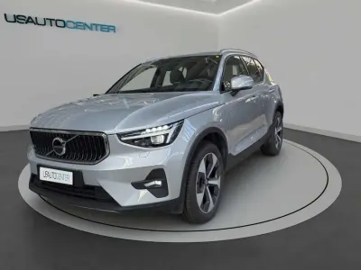Usata Volvo XC40 Core 163 CV (119 kW) 2025 Argento SUV