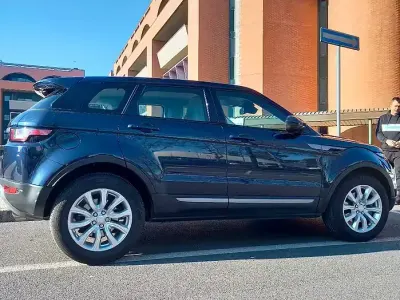 Usata Land Rover Range Rover 150 CV (110 kW) 2016 Bluazzurro SUV