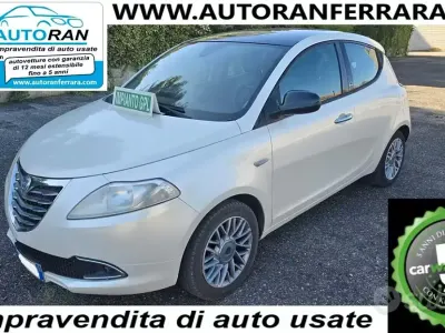 Usado Lancia Ypsilon Platinum 69 HP (50 kW) 2012 Branco Citadino
