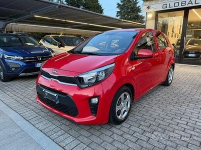 Usata Kia Picanto X-Line 65 CV (47 kW) 2021 Rosso Utilitaria