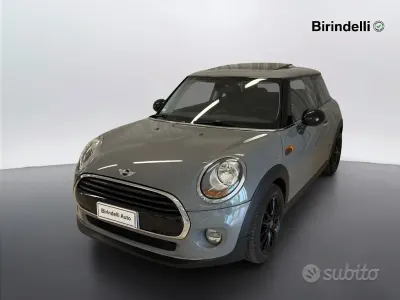Usata Mini ONE 75 CV (55 kW) 2016 Moonwalk grey metallic. Utilitaria